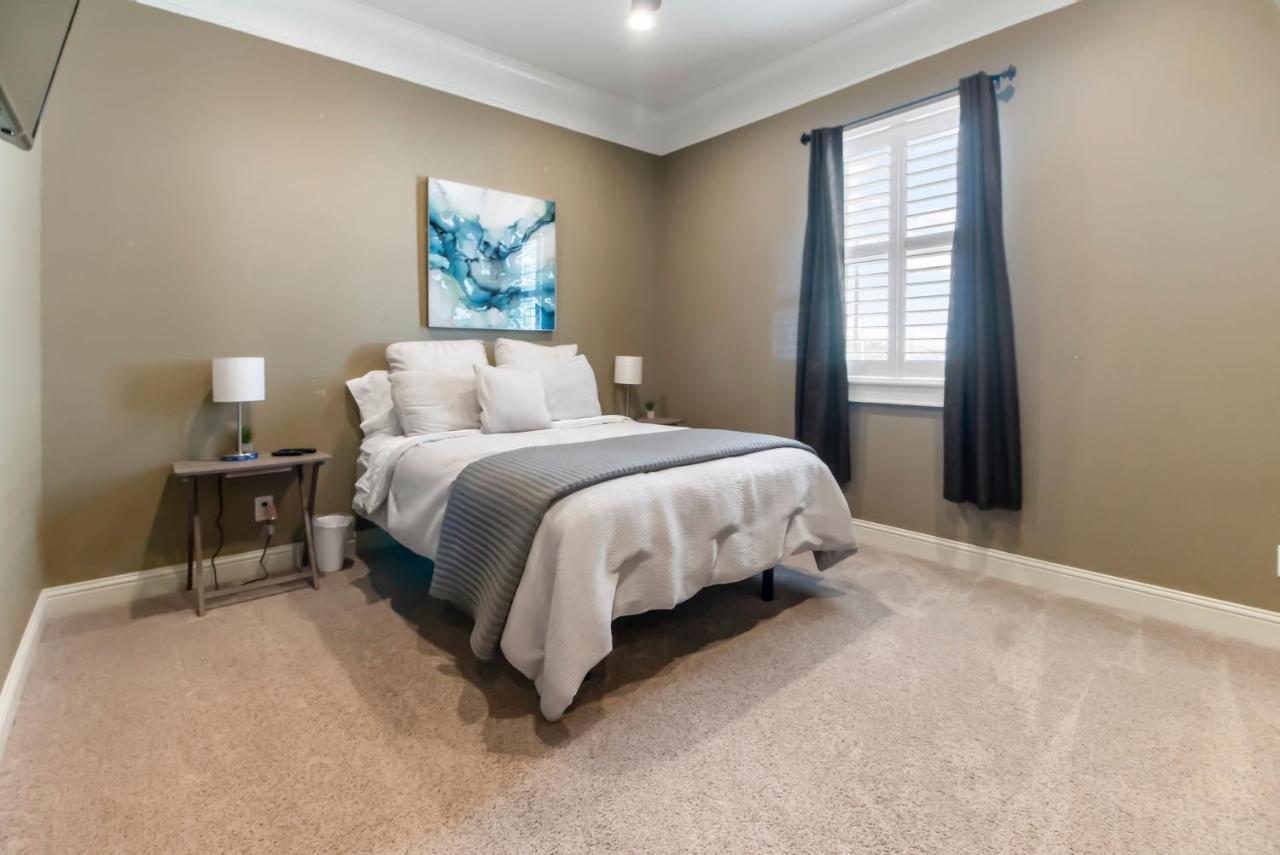 Luxury Waterfront Home Family And Pet Friendly Near Surfside Beach 11 Mins Фрипорт Экстерьер фото