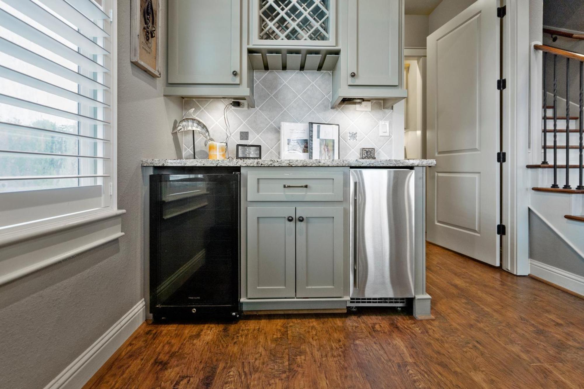 Luxury Waterfront Home Family And Pet Friendly Near Surfside Beach 11 Mins Фрипорт Экстерьер фото
